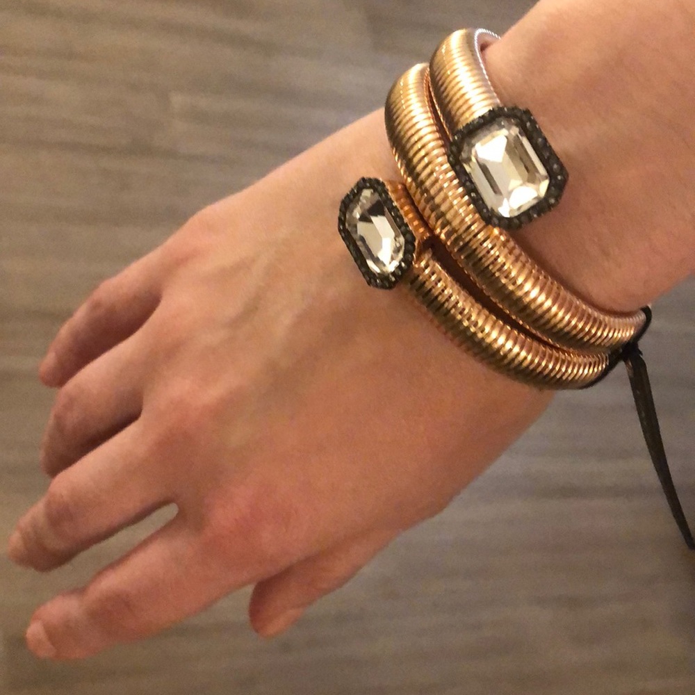 NWT. Vince CAMUTO bracelet.